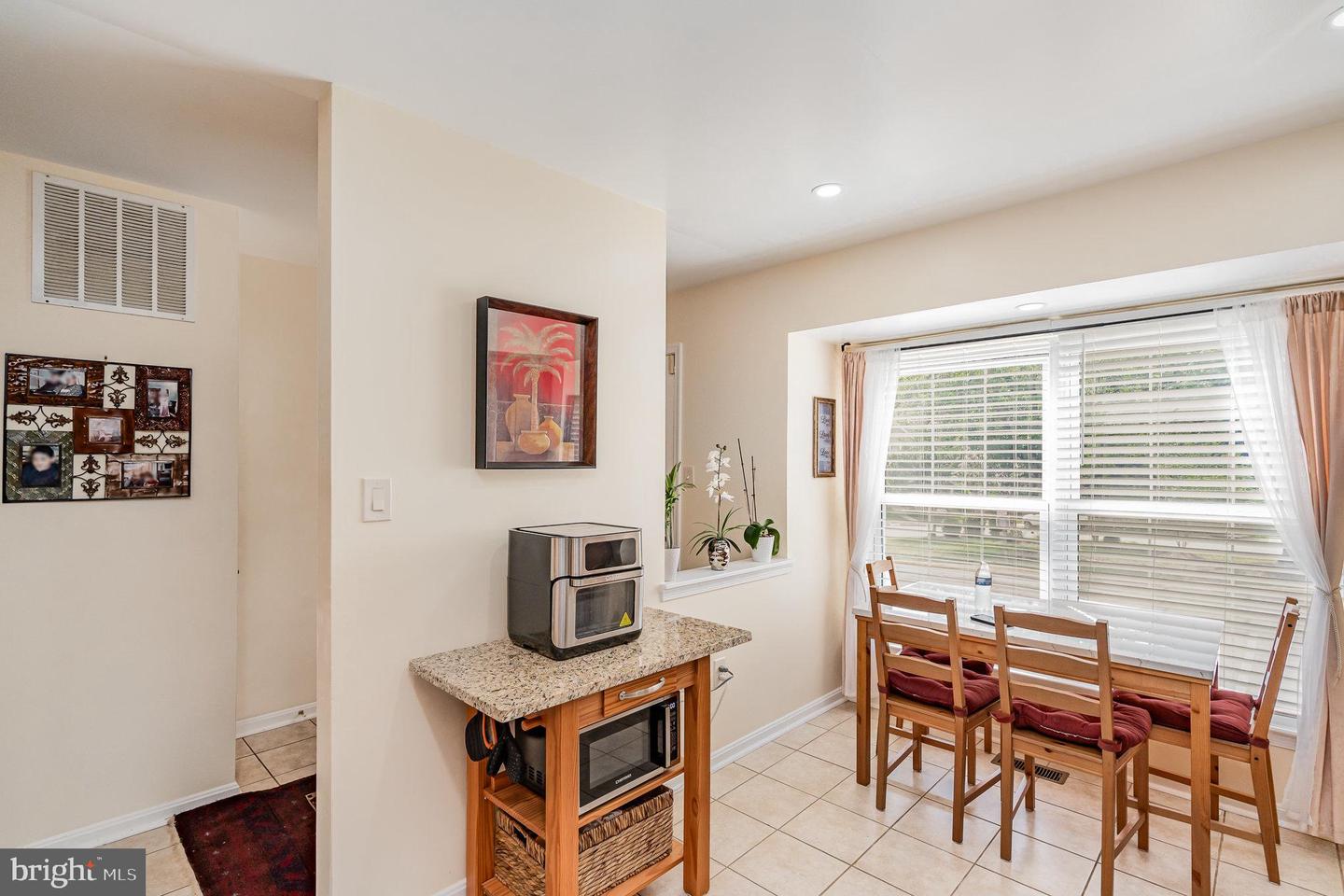 15459 WINDSONG LN, DUMFRIES, Virginia 22025, 3 Bedrooms Bedrooms, ,3 BathroomsBathrooms,Residential,For sale,15459 WINDSONG LN,VAPW2096822 MLS # VAPW2096822