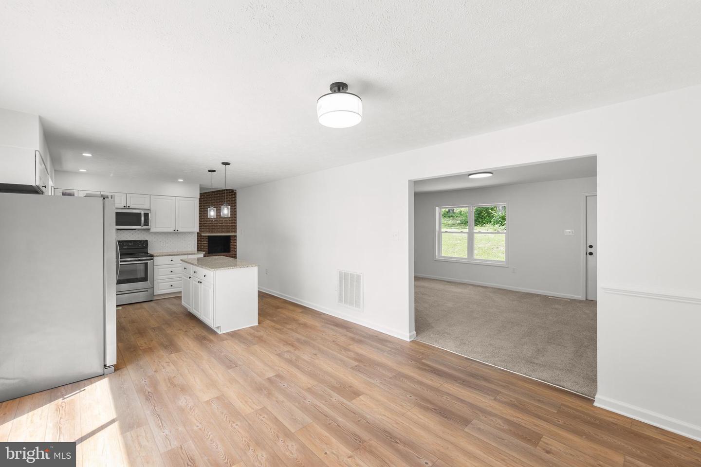 230 BLUE BELL LN, STRASBURG, Virginia 22657, 3 Bedrooms Bedrooms, ,2 BathroomsBathrooms,Residential,For sale,230 BLUE BELL LN,VASH2011694 MLS # VASH2011694