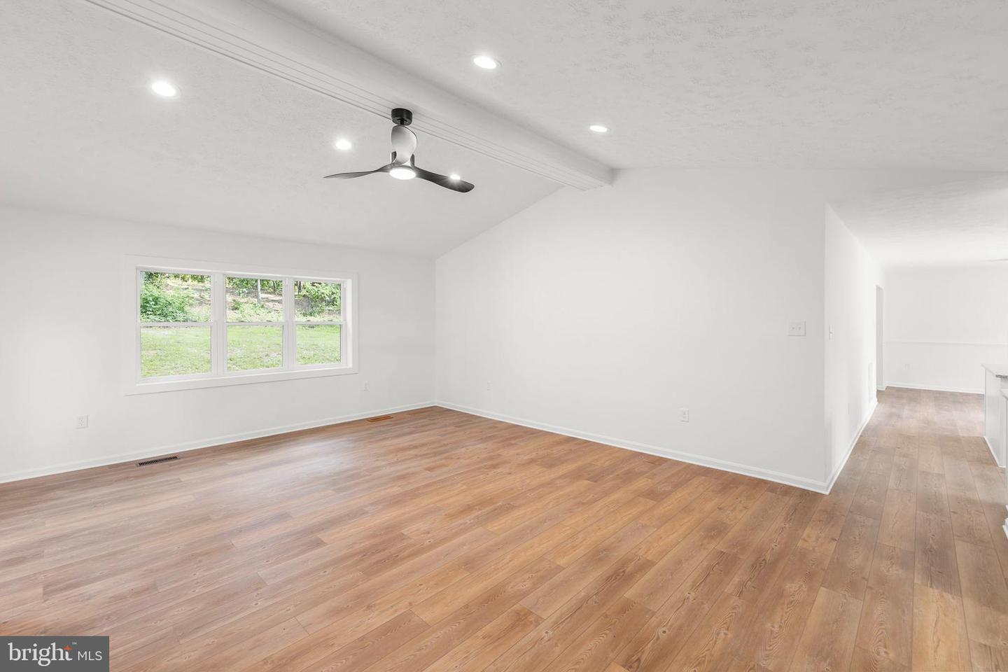 230 BLUE BELL LN, STRASBURG, Virginia 22657, 3 Bedrooms Bedrooms, ,2 BathroomsBathrooms,Residential,For sale,230 BLUE BELL LN,VASH2011694 MLS # VASH2011694
