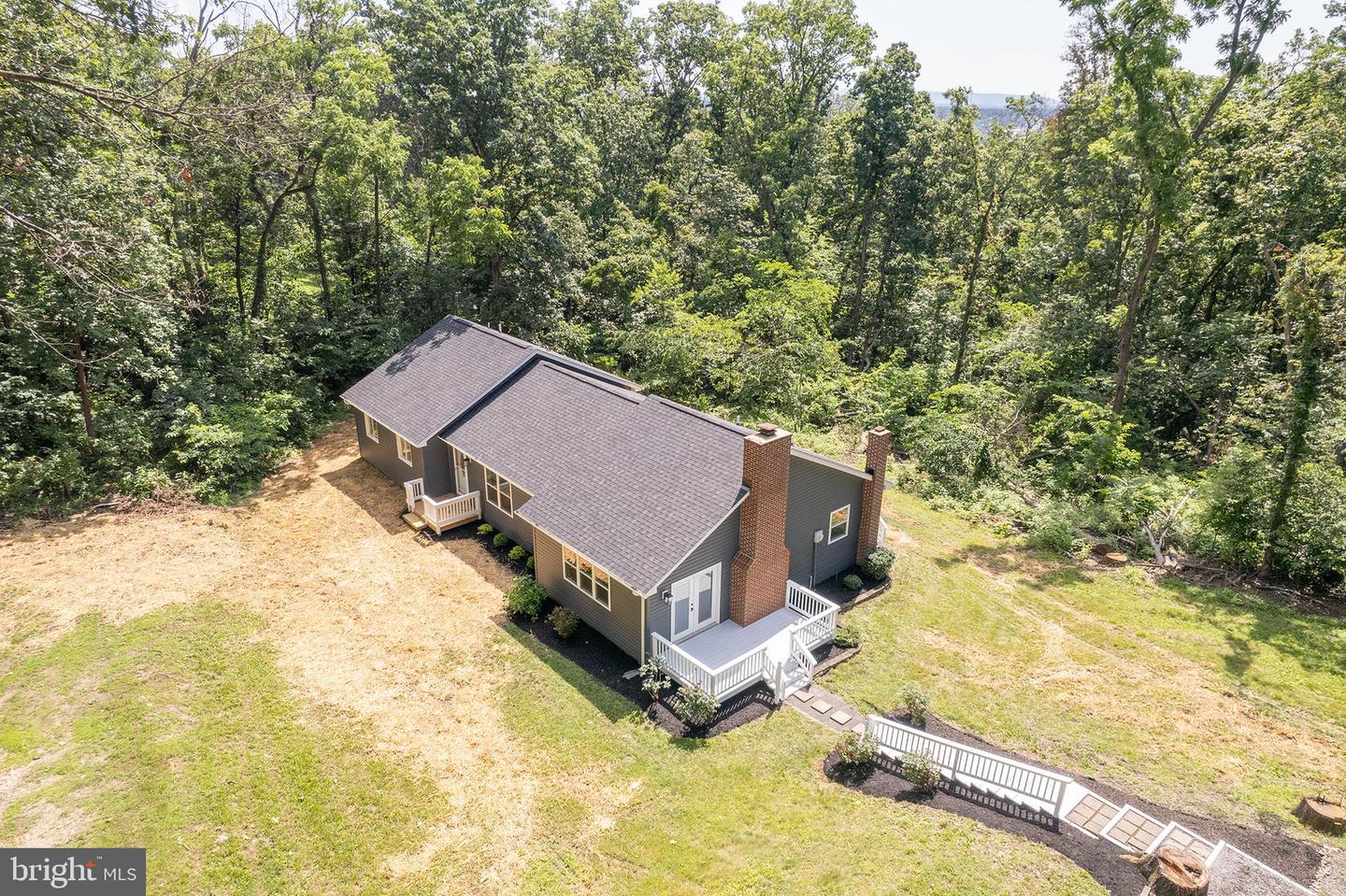 230 BLUE BELL LN, STRASBURG, Virginia 22657, 3 Bedrooms Bedrooms, ,2 BathroomsBathrooms,Residential,For sale,230 BLUE BELL LN,VASH2011694 MLS # VASH2011694