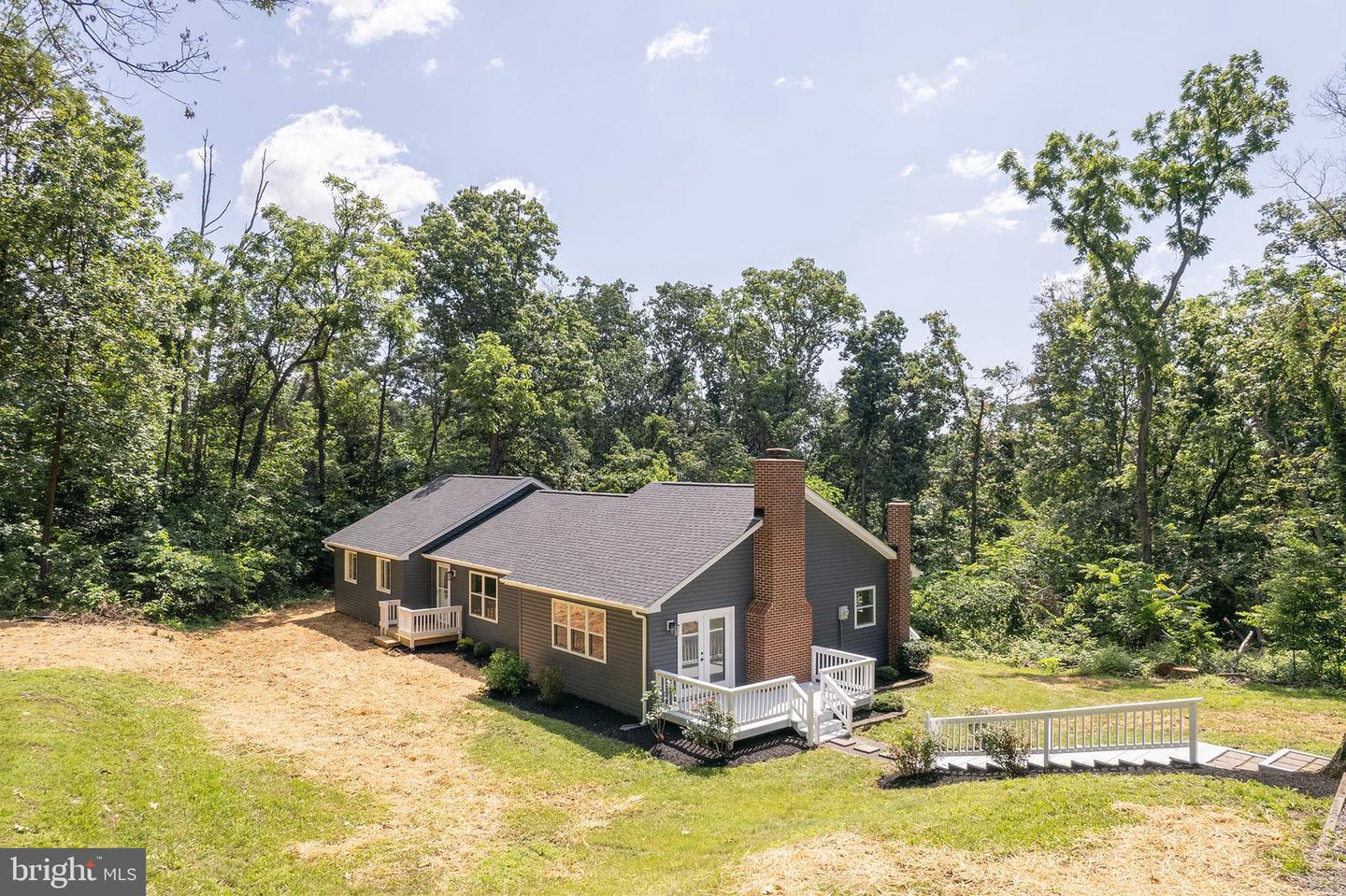 230 BLUE BELL LN, STRASBURG, Virginia 22657, 3 Bedrooms Bedrooms, ,2 BathroomsBathrooms,Residential,For sale,230 BLUE BELL LN,VASH2011694 MLS # VASH2011694