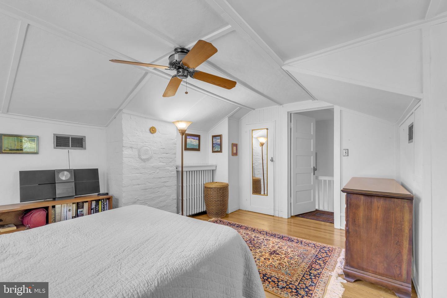 2234 N VERMONT ST, ARLINGTON, Virginia 22207, 3 Bedrooms Bedrooms, ,2 BathroomsBathrooms,Residential,For sale,2234 N VERMONT ST,VAAR2059108 MLS # VAAR2059108