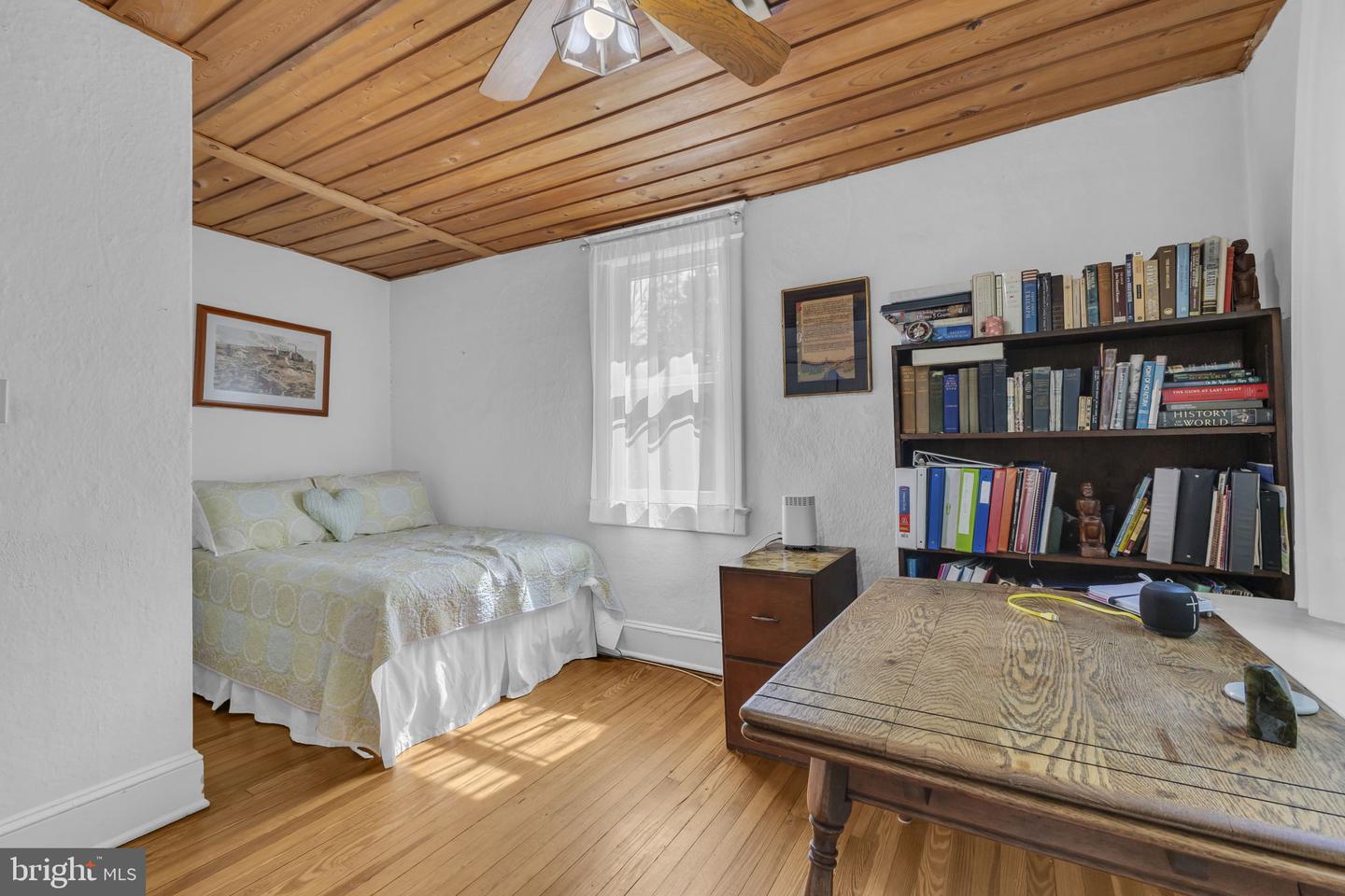 2234 N VERMONT ST, ARLINGTON, Virginia 22207, 3 Bedrooms Bedrooms, ,2 BathroomsBathrooms,Residential,For sale,2234 N VERMONT ST,VAAR2059108 MLS # VAAR2059108