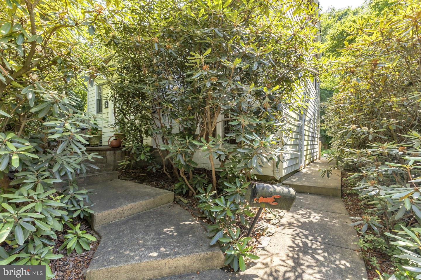 2234 N VERMONT ST, ARLINGTON, Virginia 22207, 3 Bedrooms Bedrooms, ,2 BathroomsBathrooms,Residential,For sale,2234 N VERMONT ST,VAAR2059108 MLS # VAAR2059108
