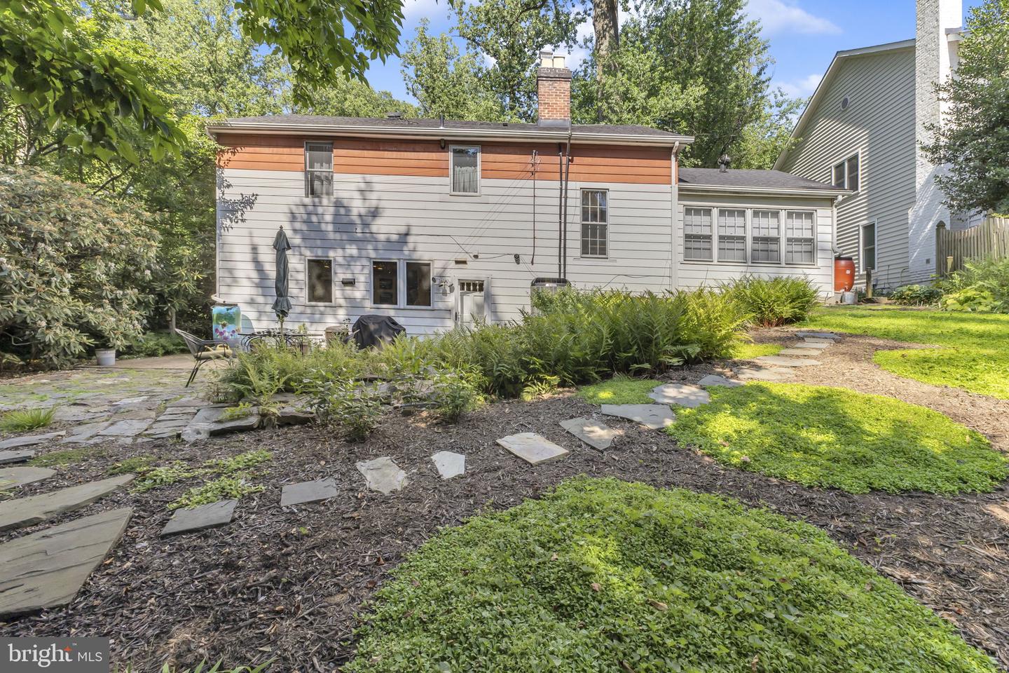 2234 N VERMONT ST, ARLINGTON, Virginia 22207, 3 Bedrooms Bedrooms, ,2 BathroomsBathrooms,Residential,For sale,2234 N VERMONT ST,VAAR2059108 MLS # VAAR2059108