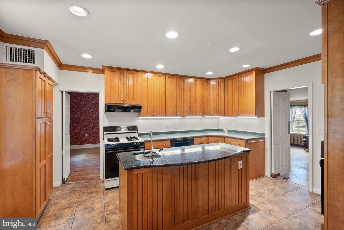 305 UNION ST, OCCOQUAN, Virginia 22125, 4 Bedrooms Bedrooms, ,3 BathroomsBathrooms,Residential,For sale,305 UNION ST,VAPW2096924 MLS # VAPW2096924