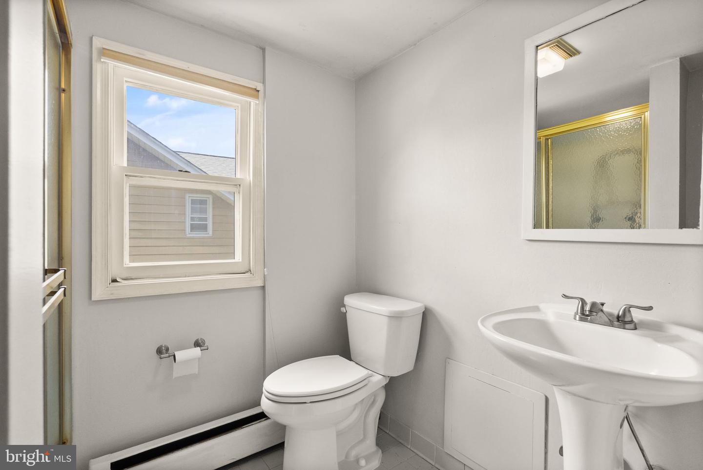 305 UNION ST, OCCOQUAN, Virginia 22125, 4 Bedrooms Bedrooms, ,3 BathroomsBathrooms,Residential,For sale,305 UNION ST,VAPW2096924 MLS # VAPW2096924