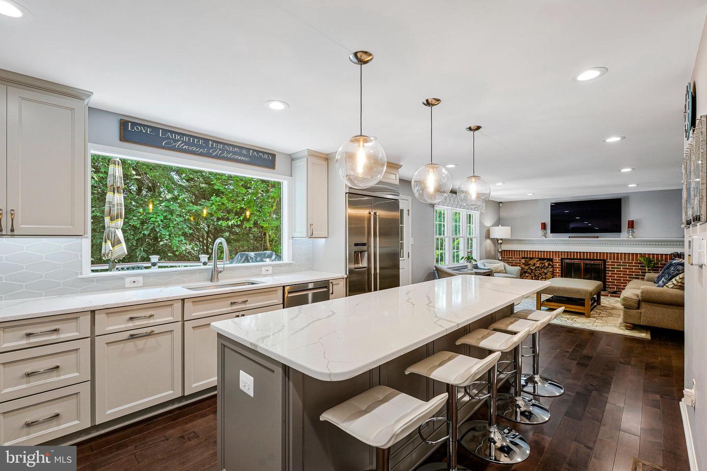2707 EAST RIDGE CT, OAKTON, Virginia 22124, 5 Bedrooms Bedrooms, ,3 BathroomsBathrooms,Residential,For sale,2707 EAST RIDGE CT,VAFX2247232 MLS # VAFX2247232