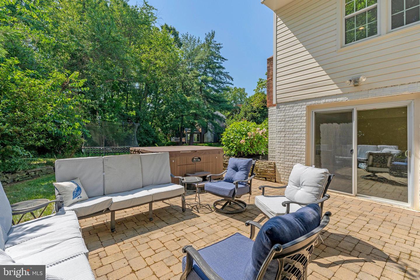 2707 EAST RIDGE CT, OAKTON, Virginia 22124, 5 Bedrooms Bedrooms, ,3 BathroomsBathrooms,Residential,For sale,2707 EAST RIDGE CT,VAFX2247232 MLS # VAFX2247232