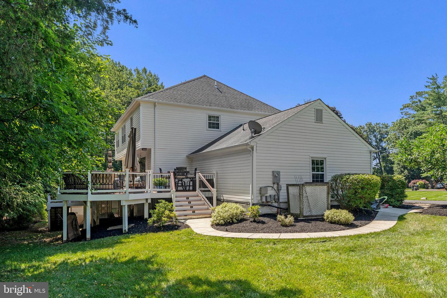2707 EAST RIDGE CT, OAKTON, Virginia 22124, 5 Bedrooms Bedrooms, ,3 BathroomsBathrooms,Residential,For sale,2707 EAST RIDGE CT,VAFX2247232 MLS # VAFX2247232