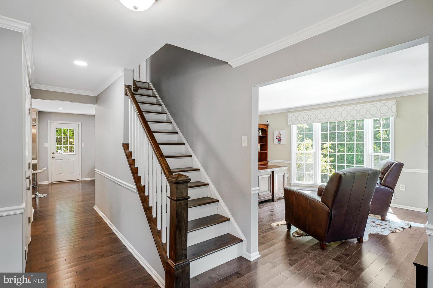 2707 EAST RIDGE CT, OAKTON, Virginia 22124, 5 Bedrooms Bedrooms, ,3 BathroomsBathrooms,Residential,For sale,2707 EAST RIDGE CT,VAFX2247232 MLS # VAFX2247232