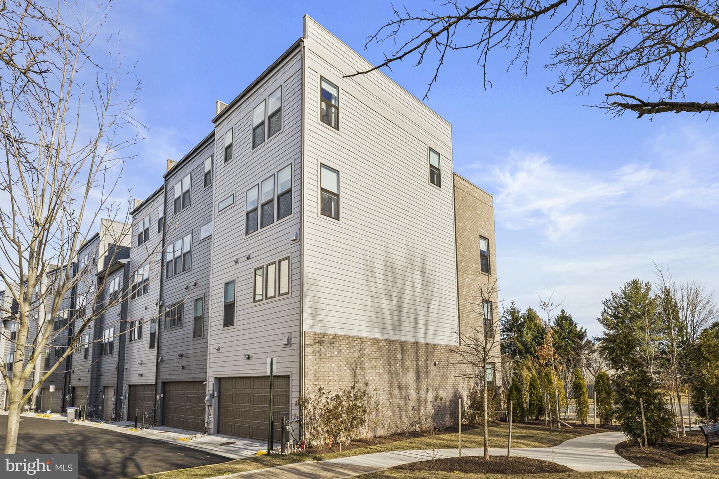 12778 SUNRISE VALLEY DR, RESTON, Virginia 20191, 4 Bedrooms Bedrooms, ,4 BathroomsBathrooms,Residential,For sale,12778 SUNRISE VALLEY DR,VAFX2247346 MLS # VAFX2247346