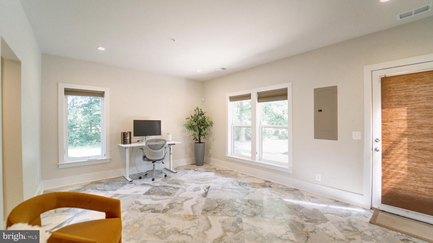 43069 PONY TRUCK TER, ASHBURN, Virginia 20147, 3 Bedrooms Bedrooms, ,2 BathroomsBathrooms,Residential,For sale,43069 PONY TRUCK TER,VALO2099580 MLS # VALO2099580