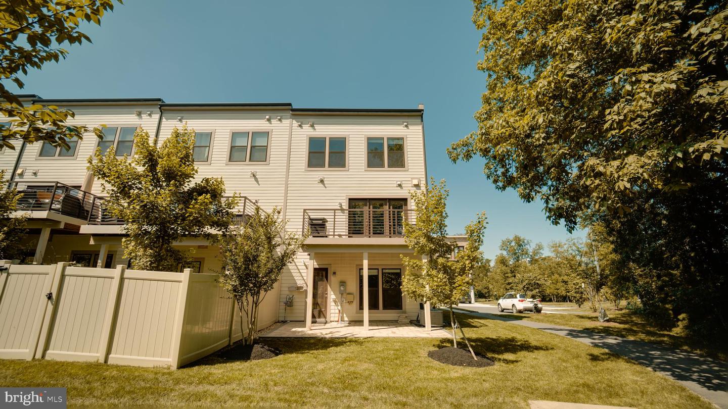 43069 PONY TRUCK TER, ASHBURN, Virginia 20147, 3 Bedrooms Bedrooms, ,2 BathroomsBathrooms,Residential,For sale,43069 PONY TRUCK TER,VALO2099580 MLS # VALO2099580