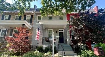 1706 E ST SE, WASHINGTON, District Of Columbia 20003, 3 Bedrooms Bedrooms, ,3 BathroomsBathrooms,Residential,For sale,1706 E ST SE,DCDC2205832 MLS # DCDC2205832