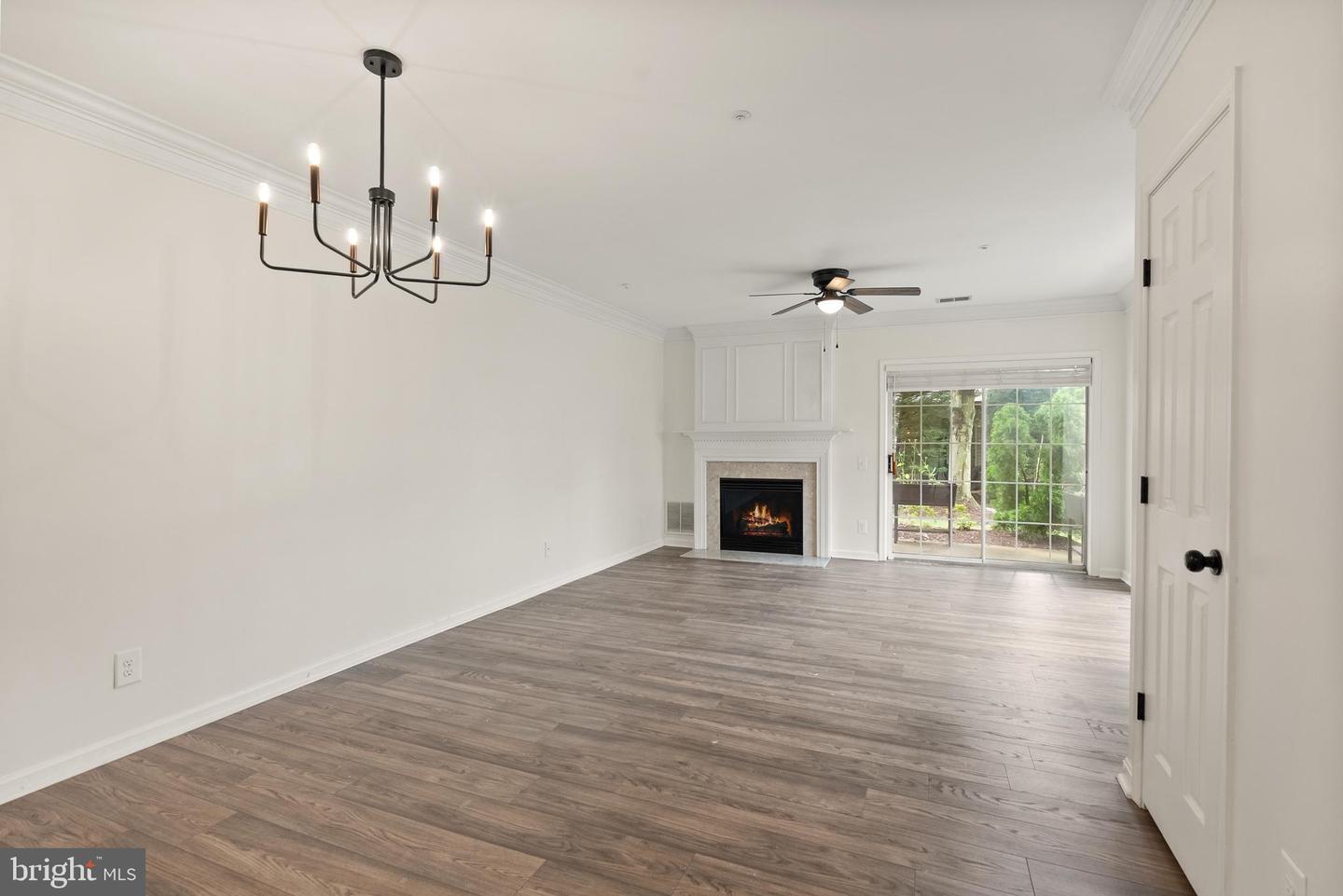 5800 KATELYN MARY PL #5800, ALEXANDRIA, Virginia 22310, 2 Bedrooms Bedrooms, ,2 BathroomsBathrooms,Residential,For sale,5800 KATELYN MARY PL #5800,VAFX2247616 MLS # VAFX2247616