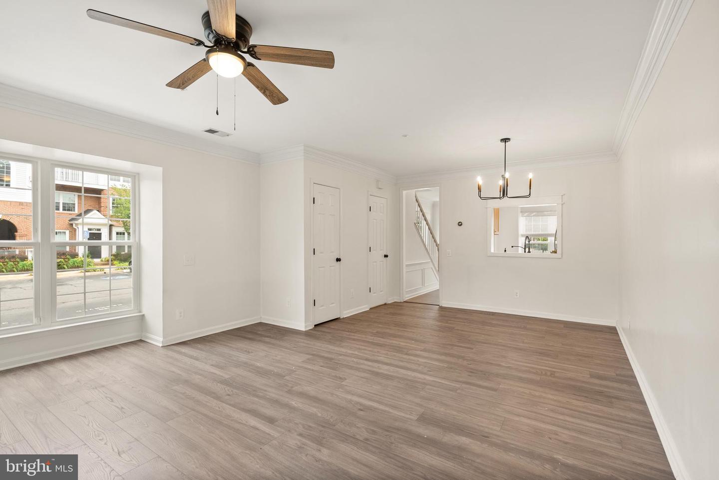 5800 KATELYN MARY PL #5800, ALEXANDRIA, Virginia 22310, 2 Bedrooms Bedrooms, ,2 BathroomsBathrooms,Residential,For sale,5800 KATELYN MARY PL #5800,VAFX2247616 MLS # VAFX2247616