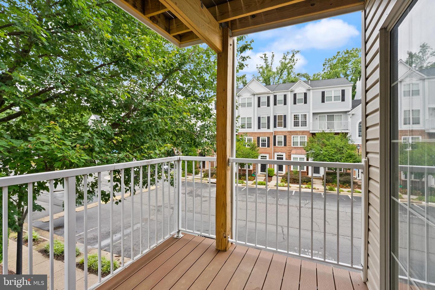 5800 KATELYN MARY PL #5800, ALEXANDRIA, Virginia 22310, 2 Bedrooms Bedrooms, ,2 BathroomsBathrooms,Residential,For sale,5800 KATELYN MARY PL #5800,VAFX2247616 MLS # VAFX2247616