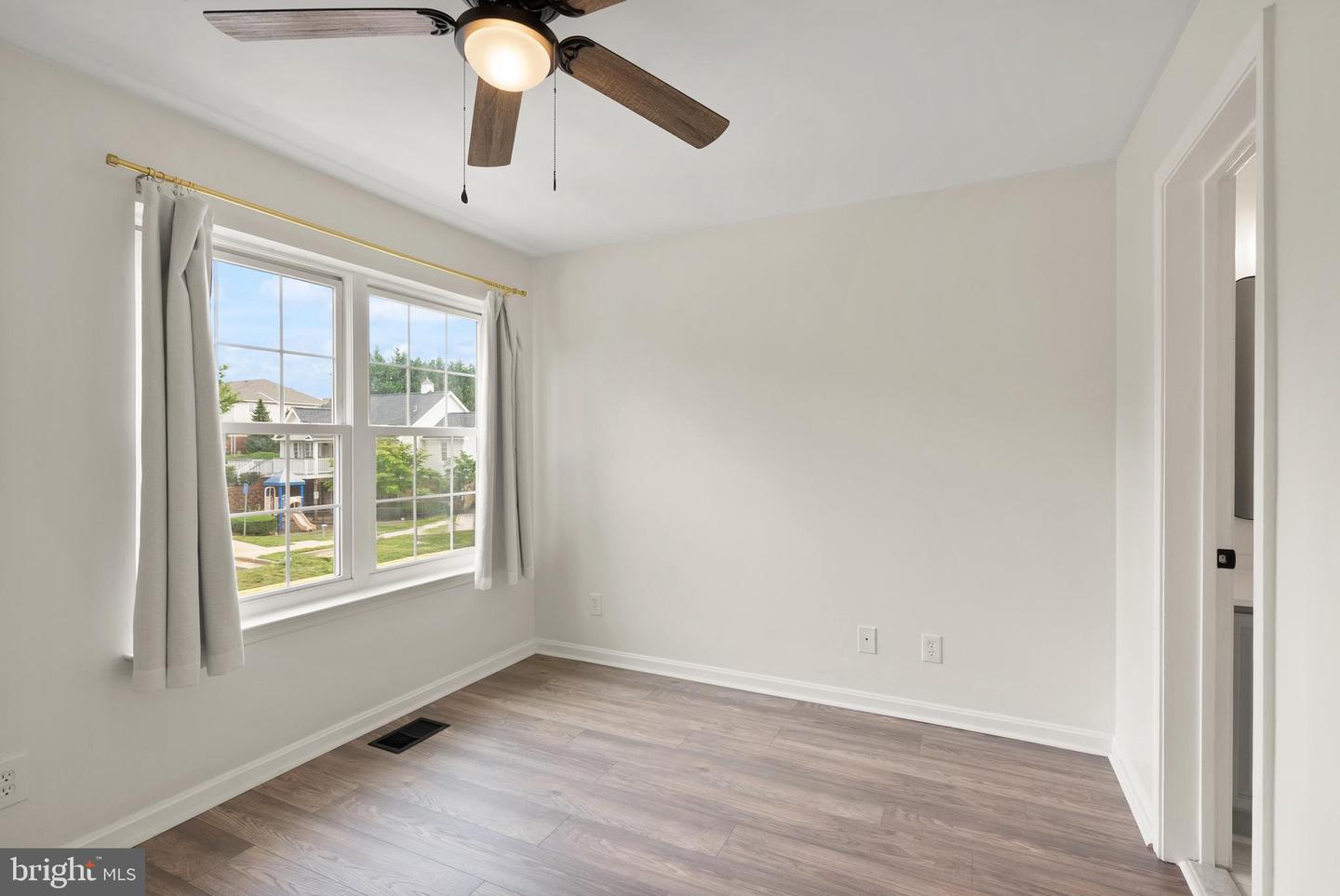 5800 KATELYN MARY PL #5800, ALEXANDRIA, Virginia 22310, 2 Bedrooms Bedrooms, ,2 BathroomsBathrooms,Residential,For sale,5800 KATELYN MARY PL #5800,VAFX2247616 MLS # VAFX2247616