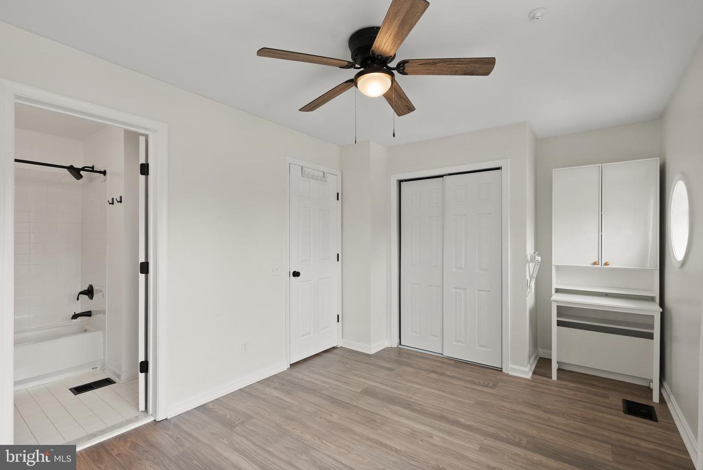 5800 KATELYN MARY PL #5800, ALEXANDRIA, Virginia 22310, 2 Bedrooms Bedrooms, ,2 BathroomsBathrooms,Residential,For sale,5800 KATELYN MARY PL #5800,VAFX2247616 MLS # VAFX2247616