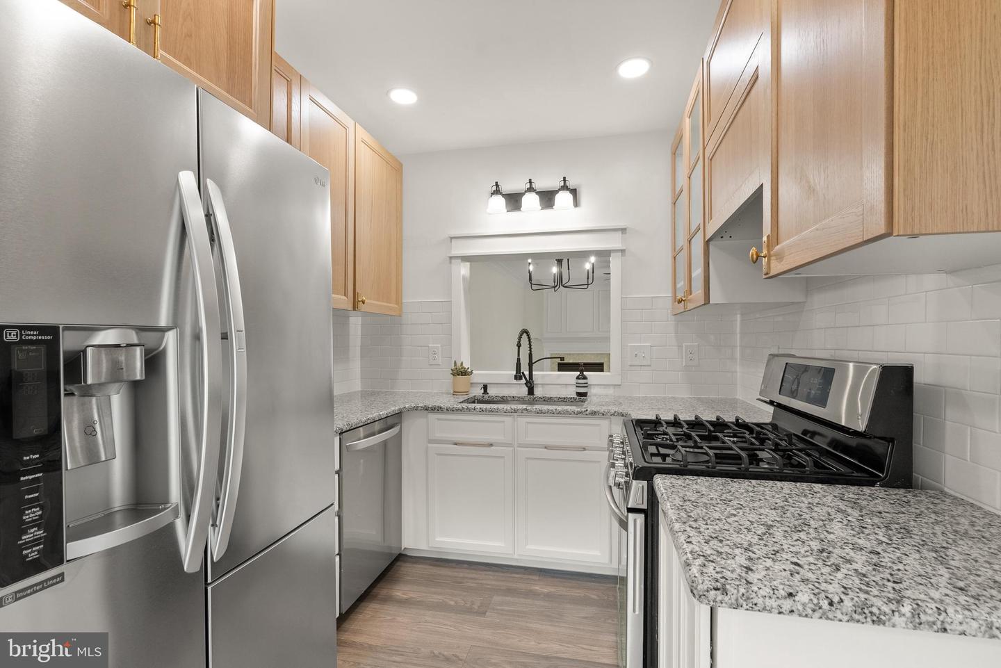 5800 KATELYN MARY PL #5800, ALEXANDRIA, Virginia 22310, 2 Bedrooms Bedrooms, ,2 BathroomsBathrooms,Residential,For sale,5800 KATELYN MARY PL #5800,VAFX2247616 MLS # VAFX2247616