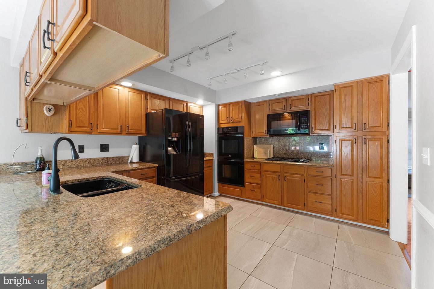 12153 ABBEY GLEN CT, WOODBRIDGE, Virginia 22192, 4 Bedrooms Bedrooms, ,3 BathroomsBathrooms,Residential,For sale,12153 ABBEY GLEN CT,VAPW2097098 MLS # VAPW2097098