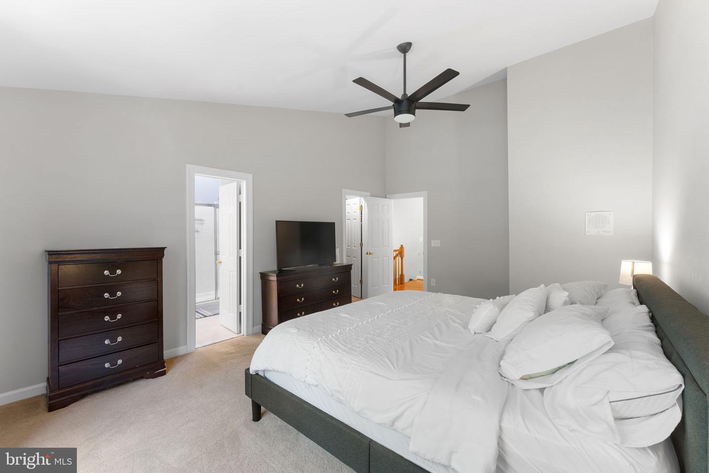 12153 ABBEY GLEN CT, WOODBRIDGE, Virginia 22192, 4 Bedrooms Bedrooms, ,3 BathroomsBathrooms,Residential,For sale,12153 ABBEY GLEN CT,VAPW2097098 MLS # VAPW2097098