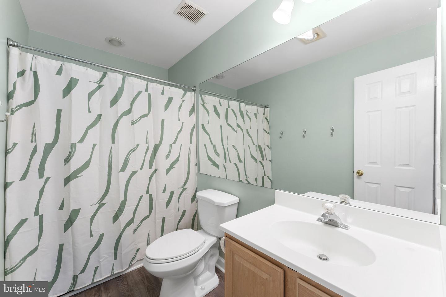 12153 ABBEY GLEN CT, WOODBRIDGE, Virginia 22192, 4 Bedrooms Bedrooms, ,3 BathroomsBathrooms,Residential,For sale,12153 ABBEY GLEN CT,VAPW2097098 MLS # VAPW2097098