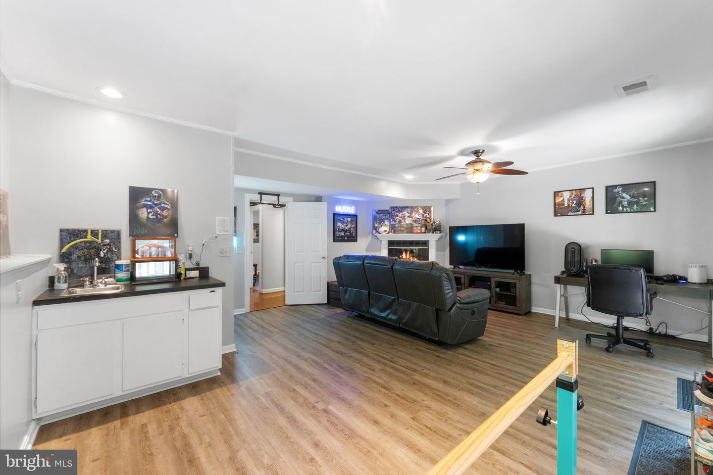 12153 ABBEY GLEN CT, WOODBRIDGE, Virginia 22192, 4 Bedrooms Bedrooms, ,3 BathroomsBathrooms,Residential,For sale,12153 ABBEY GLEN CT,VAPW2097098 MLS # VAPW2097098