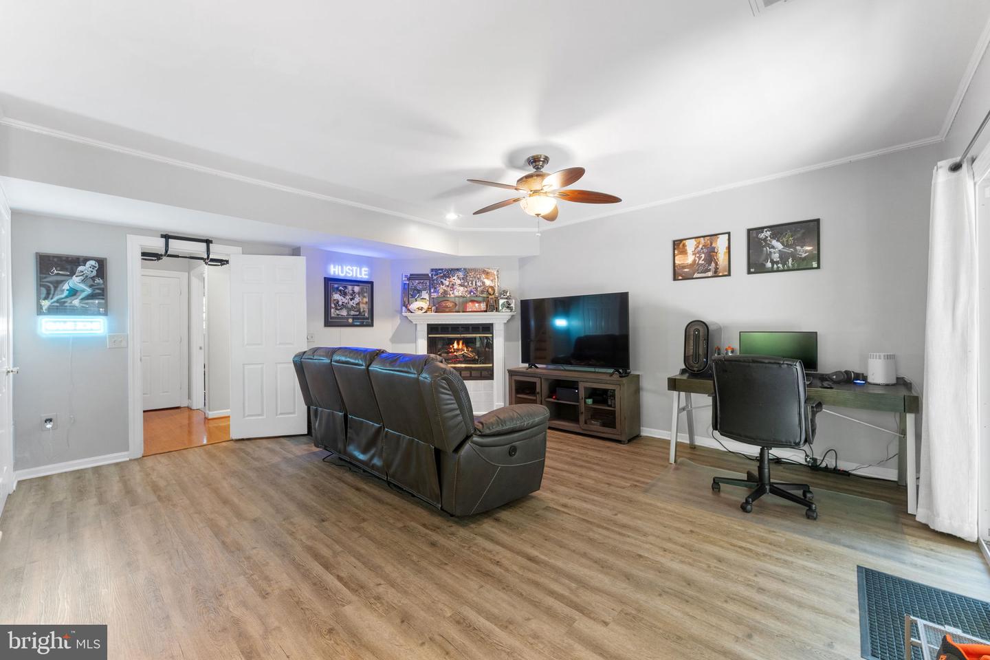 12153 ABBEY GLEN CT, WOODBRIDGE, Virginia 22192, 4 Bedrooms Bedrooms, ,3 BathroomsBathrooms,Residential,For sale,12153 ABBEY GLEN CT,VAPW2097098 MLS # VAPW2097098