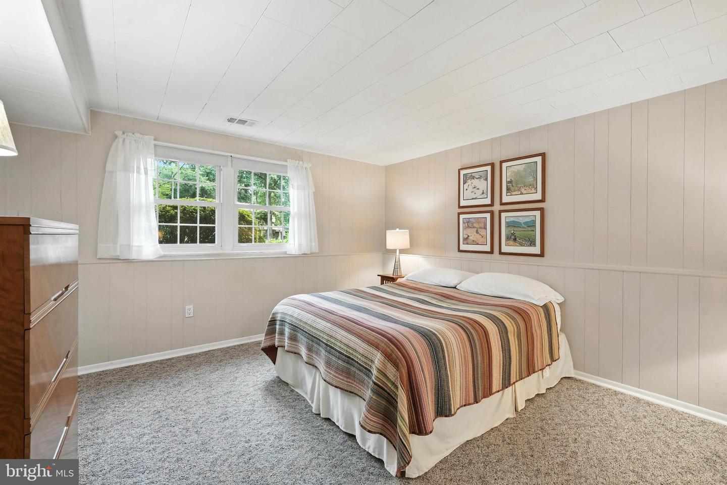 8823 NEWPORT CT, SPRINGFIELD, Virginia 22153, 5 Bedrooms Bedrooms, ,3 BathroomsBathrooms,Residential,For sale,8823 NEWPORT CT,VAFX2247634 MLS # VAFX2247634