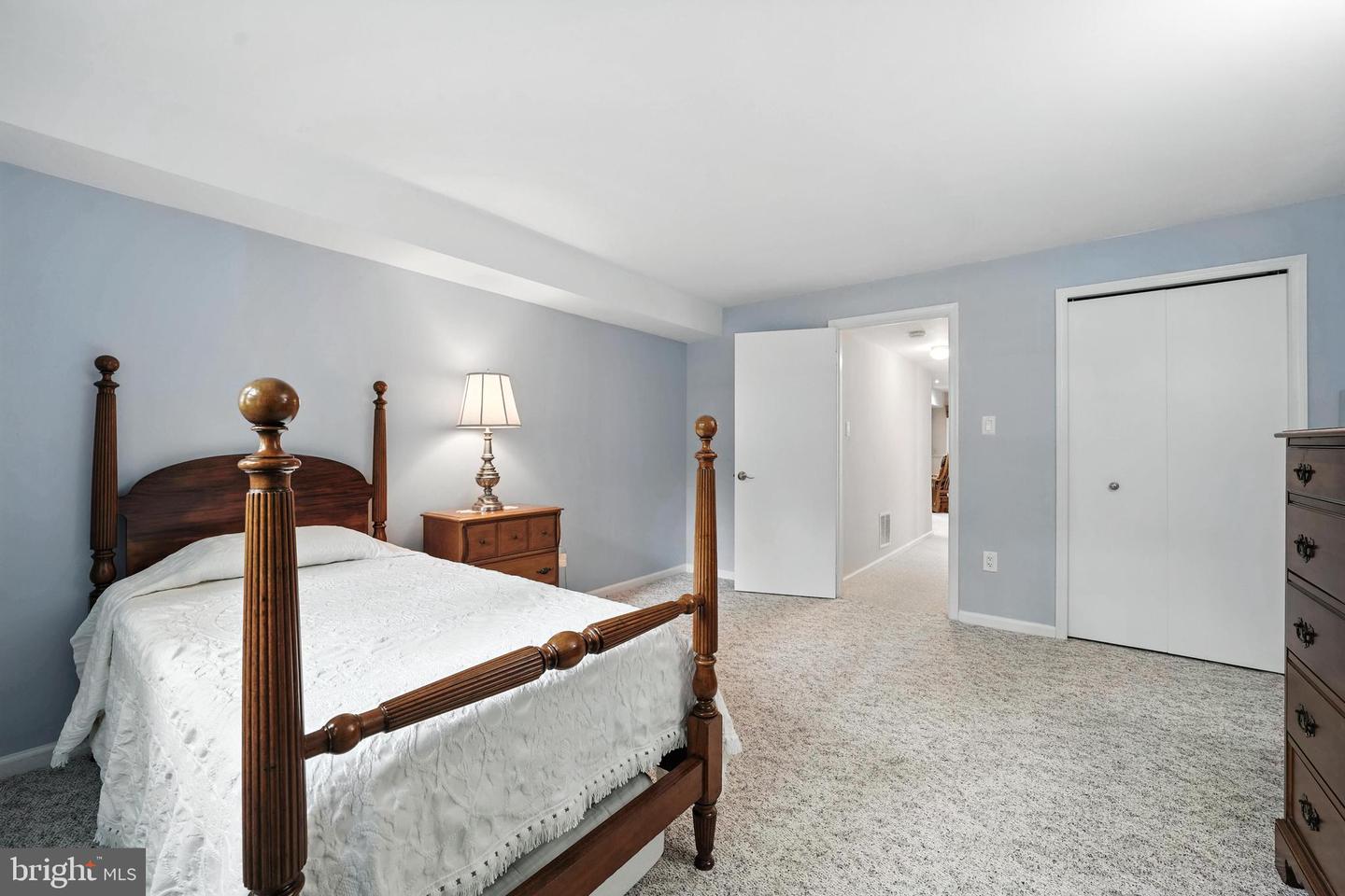8823 NEWPORT CT, SPRINGFIELD, Virginia 22153, 5 Bedrooms Bedrooms, ,3 BathroomsBathrooms,Residential,For sale,8823 NEWPORT CT,VAFX2247634 MLS # VAFX2247634