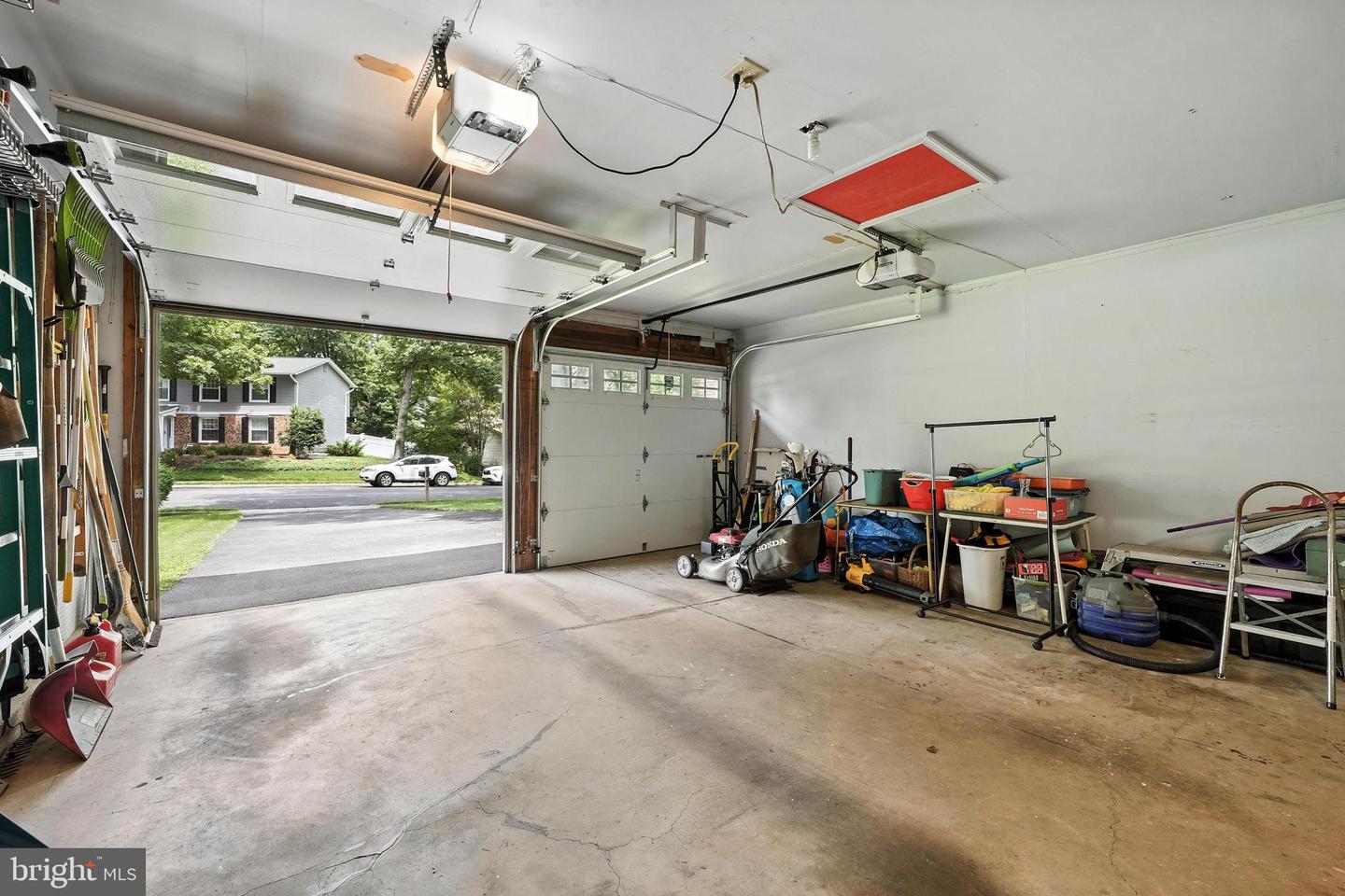 8823 NEWPORT CT, SPRINGFIELD, Virginia 22153, 5 Bedrooms Bedrooms, ,3 BathroomsBathrooms,Residential,For sale,8823 NEWPORT CT,VAFX2247634 MLS # VAFX2247634