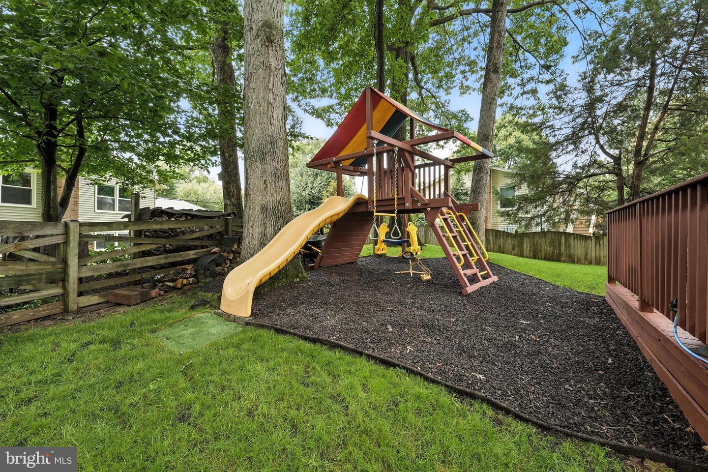 8823 NEWPORT CT, SPRINGFIELD, Virginia 22153, 5 Bedrooms Bedrooms, ,3 BathroomsBathrooms,Residential,For sale,8823 NEWPORT CT,VAFX2247634 MLS # VAFX2247634