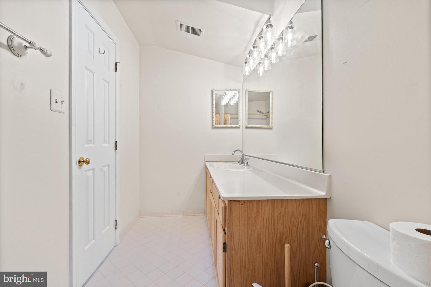 13960 ANTONIA FORD CT, CENTREVILLE, Virginia 20121, 3 Bedrooms Bedrooms, ,3 BathroomsBathrooms,Residential,For sale,13960 ANTONIA FORD CT,VAFX2247668 MLS # VAFX2247668