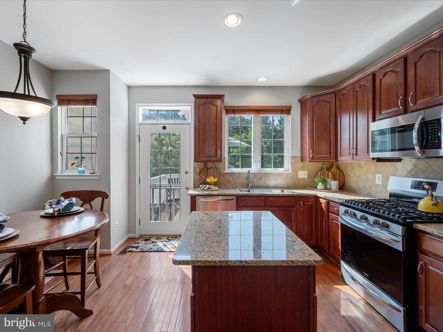 20430 CHETWOOD TER, ASHBURN, Virginia 20147, 2 Bedrooms Bedrooms, ,2 BathroomsBathrooms,Residential,For sale,20430 CHETWOOD TER,VALO2099666 MLS # VALO2099666