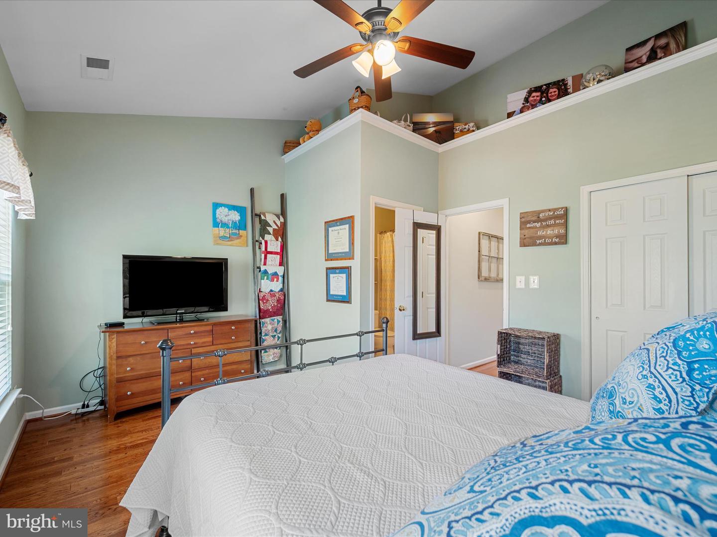 20430 CHETWOOD TER, ASHBURN, Virginia 20147, 2 Bedrooms Bedrooms, ,2 BathroomsBathrooms,Residential,For sale,20430 CHETWOOD TER,VALO2099666 MLS # VALO2099666