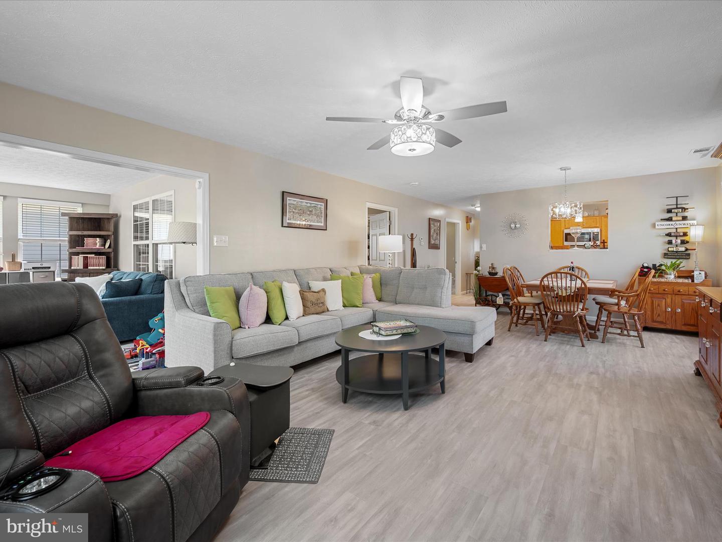115 TANGLEWOOD LN, WINCHESTER, Virginia 22602, 2 Bedrooms Bedrooms, ,2 BathroomsBathrooms,Residential,For sale,115 TANGLEWOOD LN,VAFV2034930 MLS # VAFV2034930