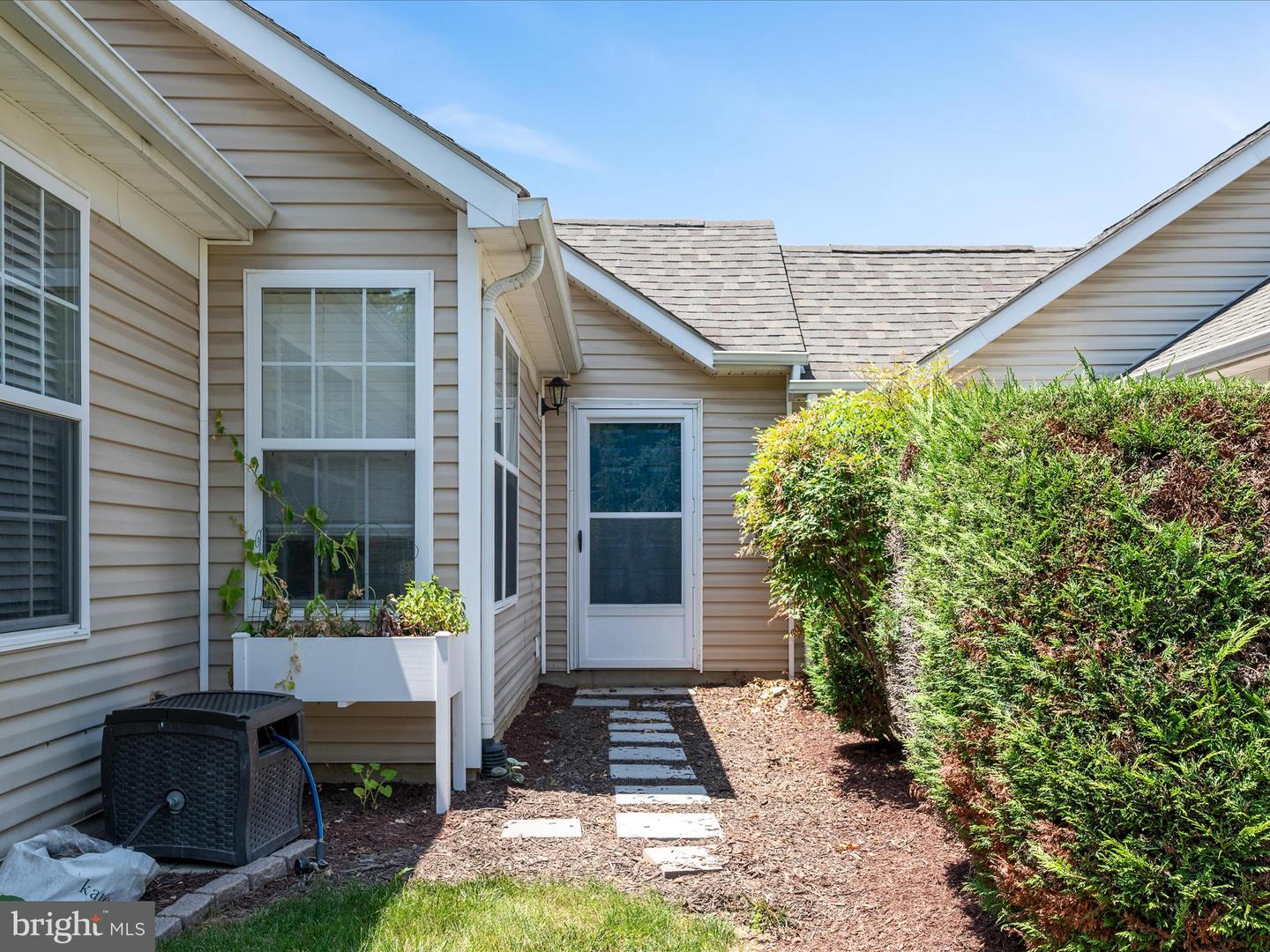 115 TANGLEWOOD LN, WINCHESTER, Virginia 22602, 2 Bedrooms Bedrooms, ,2 BathroomsBathrooms,Residential,For sale,115 TANGLEWOOD LN,VAFV2034930 MLS # VAFV2034930