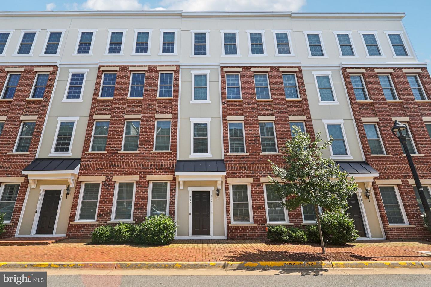 269 HIGH RAIL TER SE, LEESBURG, Virginia 20175, 3 Bedrooms Bedrooms, ,2 BathroomsBathrooms,Residential,For sale,269 HIGH RAIL TER SE,VALO2099698 MLS # VALO2099698