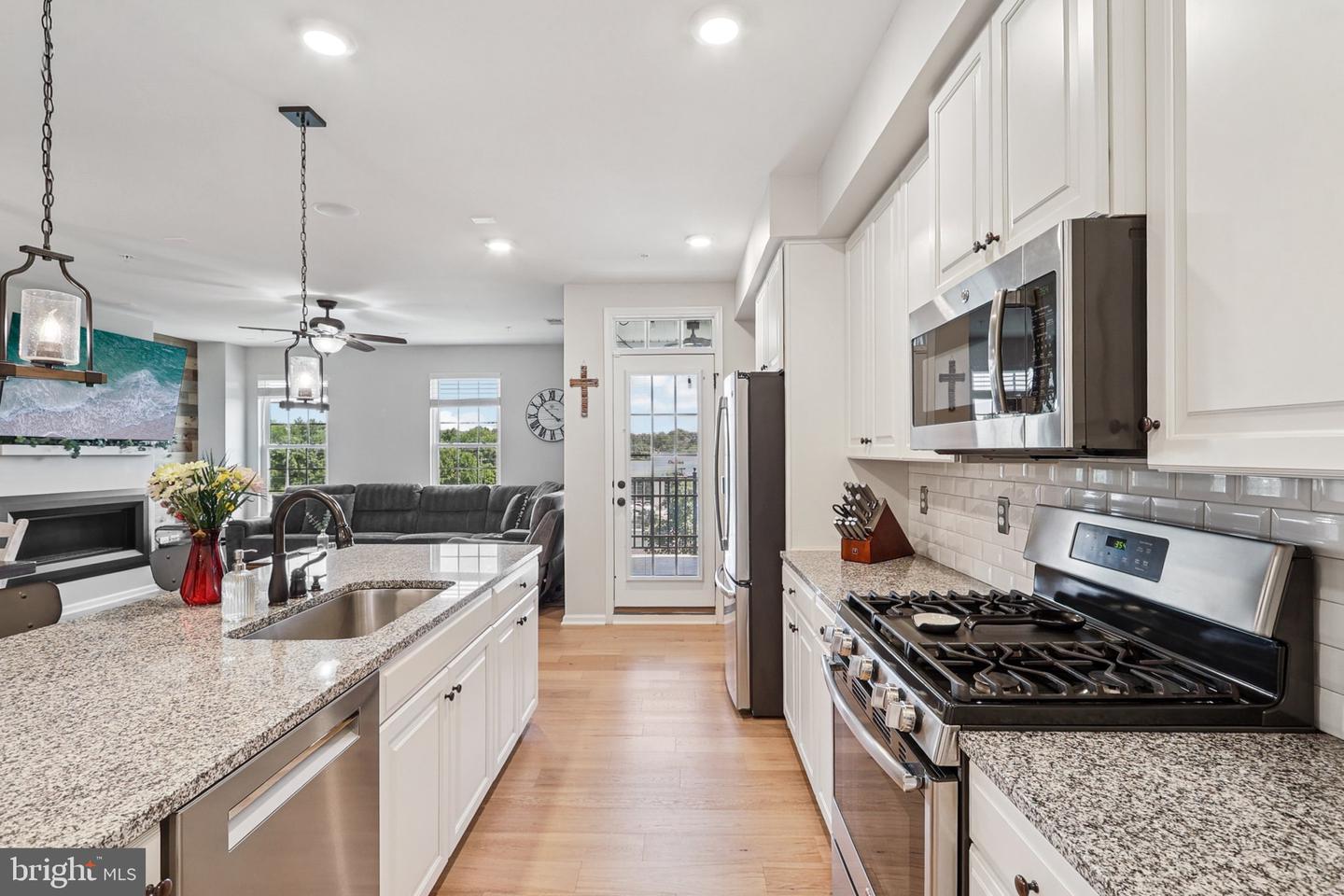 269 HIGH RAIL TER SE, LEESBURG, Virginia 20175, 3 Bedrooms Bedrooms, ,2 BathroomsBathrooms,Residential,For sale,269 HIGH RAIL TER SE,VALO2099698 MLS # VALO2099698