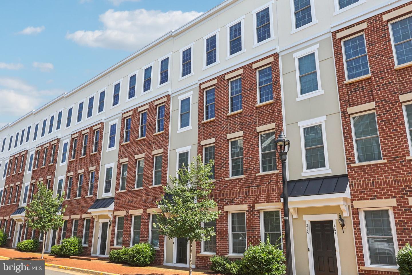 269 HIGH RAIL TER SE, LEESBURG, Virginia 20175, 3 Bedrooms Bedrooms, ,2 BathroomsBathrooms,Residential,For sale,269 HIGH RAIL TER SE,VALO2099698 MLS # VALO2099698