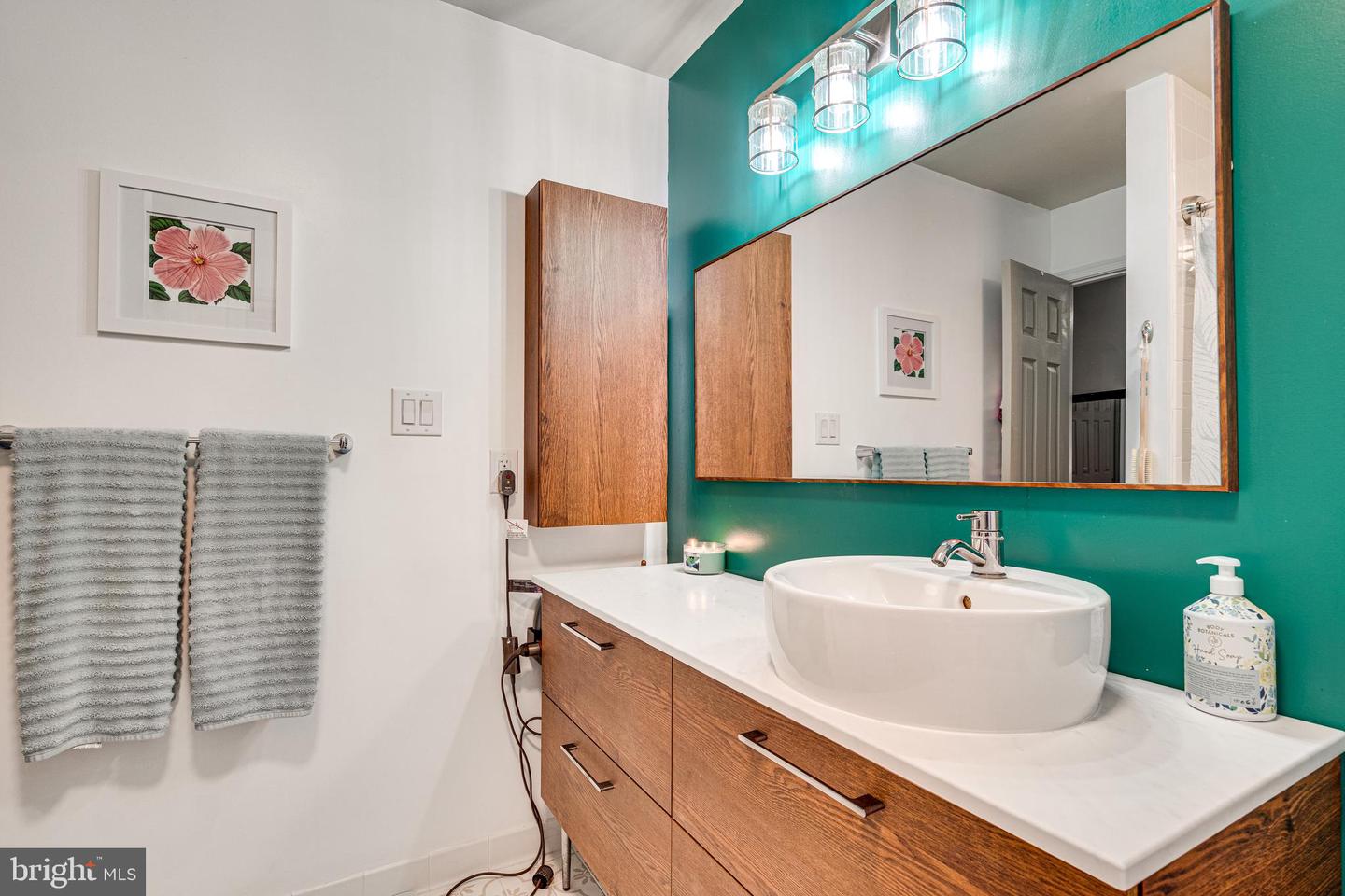 11492 CORINTHIA CT, WOODBRIDGE, Virginia 22192, 2 Bedrooms Bedrooms, 6 Rooms Rooms,2 BathroomsBathrooms,Residential,For sale,11492 CORINTHIA CT,VAPW2097234 MLS # VAPW2097234