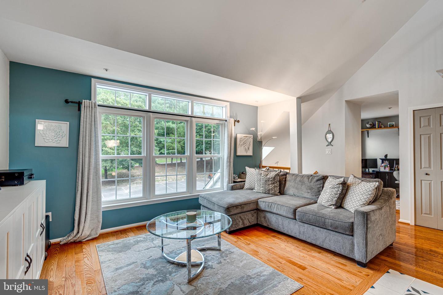 11492 CORINTHIA CT, WOODBRIDGE, Virginia 22192, 2 Bedrooms Bedrooms, 6 Rooms Rooms,2 BathroomsBathrooms,Residential,For sale,11492 CORINTHIA CT,VAPW2097234 MLS # VAPW2097234