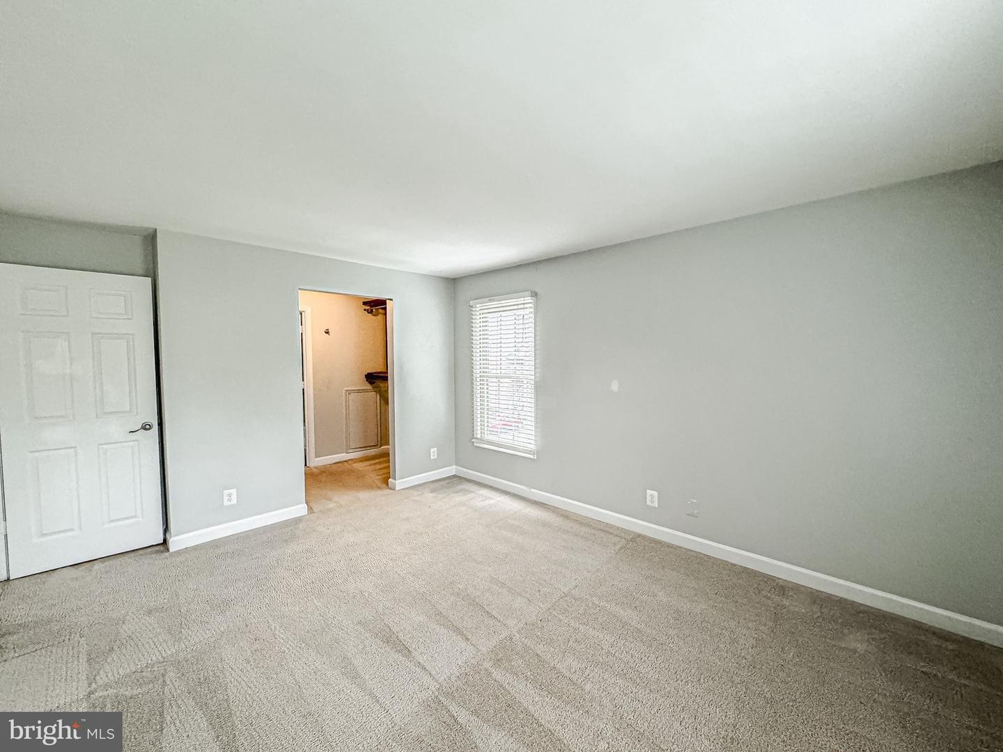 3801 RIDGE KNOLL CT #206A, FAIRFAX, Virginia 22033, 2 Bedrooms Bedrooms, ,2 BathroomsBathrooms,Residential,For sale,3801 RIDGE KNOLL CT #206A,VAFX2247960 MLS # VAFX2247960