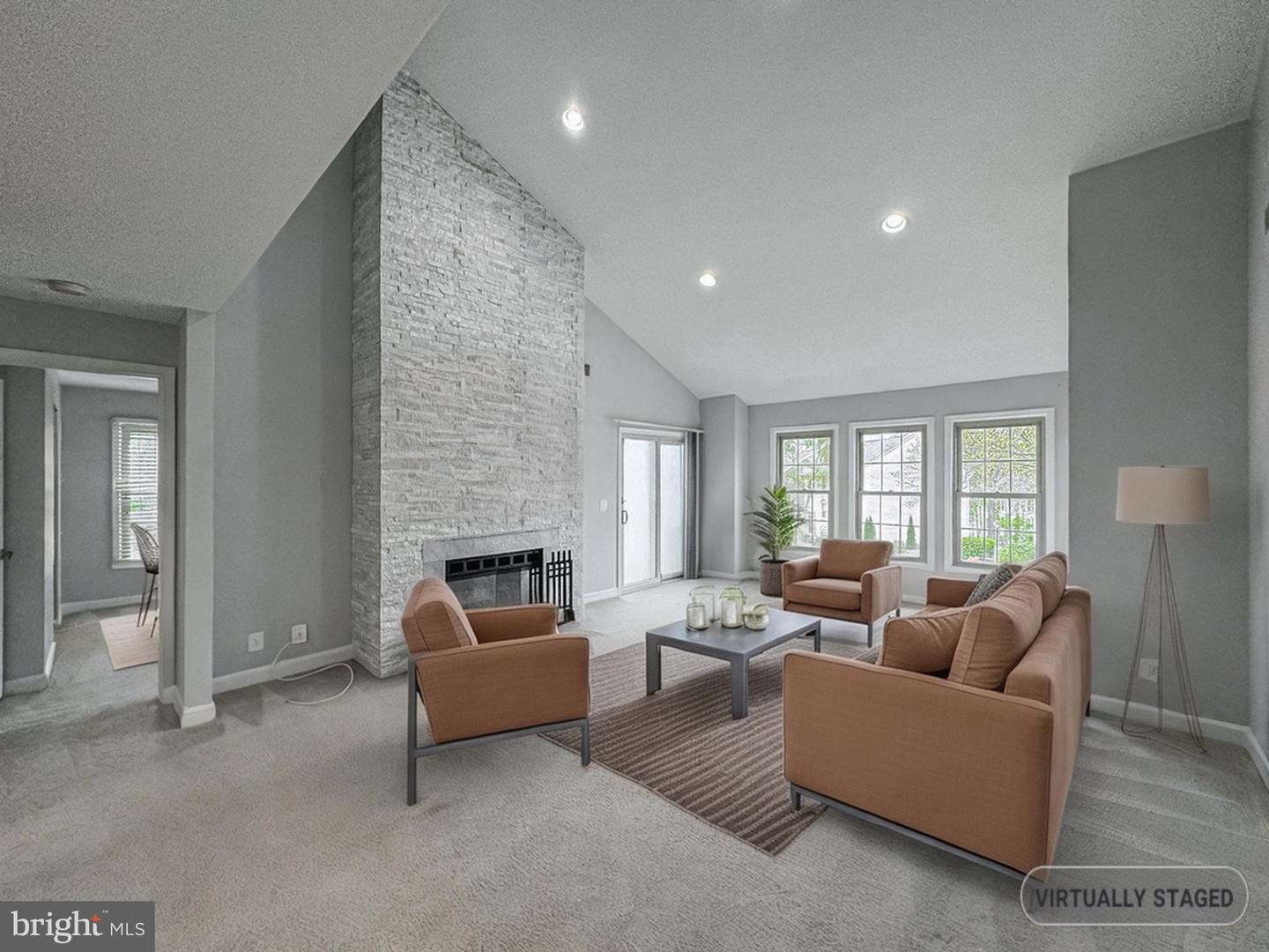 3801 RIDGE KNOLL CT #206A, FAIRFAX, Virginia 22033, 2 Bedrooms Bedrooms, ,2 BathroomsBathrooms,Residential,For sale,3801 RIDGE KNOLL CT #206A,VAFX2247960 MLS # VAFX2247960