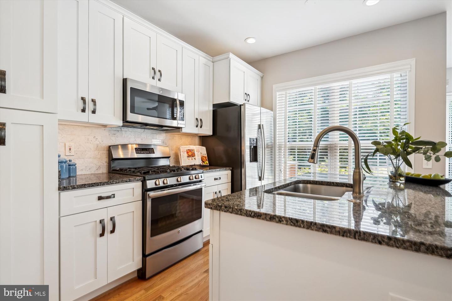 6362 LEVTOV LNDG, ALEXANDRIA, Virginia 22312, 4 Bedrooms Bedrooms, ,3 BathroomsBathrooms,Residential,For sale,6362 LEVTOV LNDG,VAFX2247978 MLS # VAFX2247978