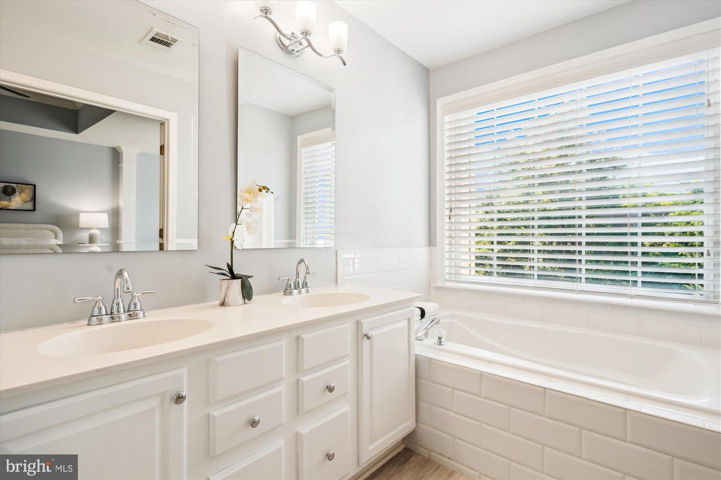 6362 LEVTOV LNDG, ALEXANDRIA, Virginia 22312, 4 Bedrooms Bedrooms, ,3 BathroomsBathrooms,Residential,For sale,6362 LEVTOV LNDG,VAFX2247978 MLS # VAFX2247978