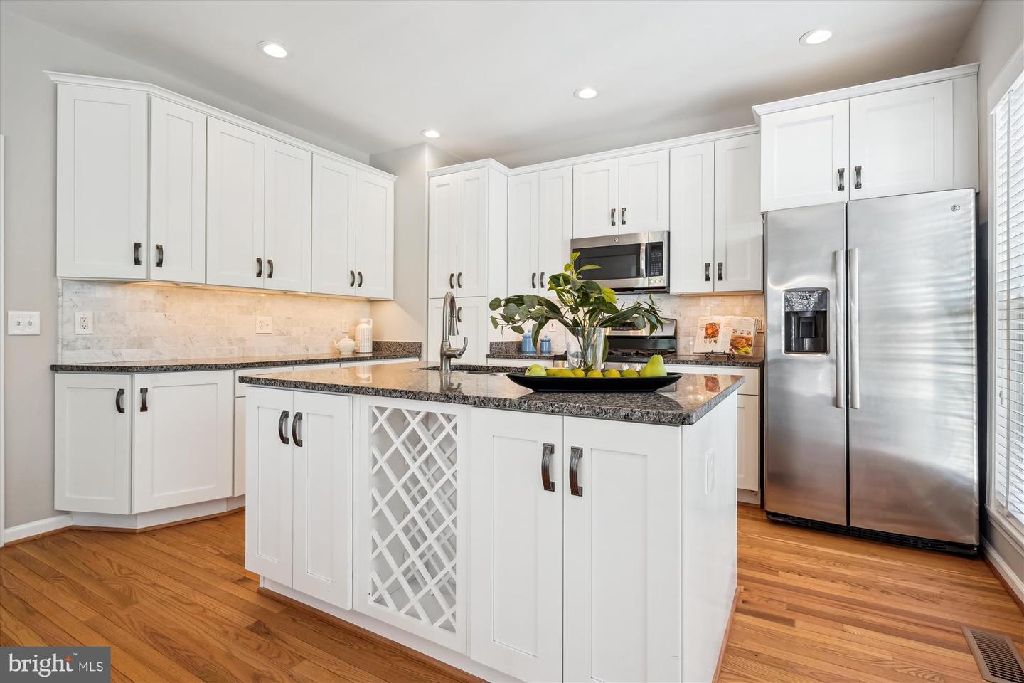 6362 LEVTOV LNDG, ALEXANDRIA, Virginia 22312, 4 Bedrooms Bedrooms, ,3 BathroomsBathrooms,Residential,For sale,6362 LEVTOV LNDG,VAFX2247978 MLS # VAFX2247978