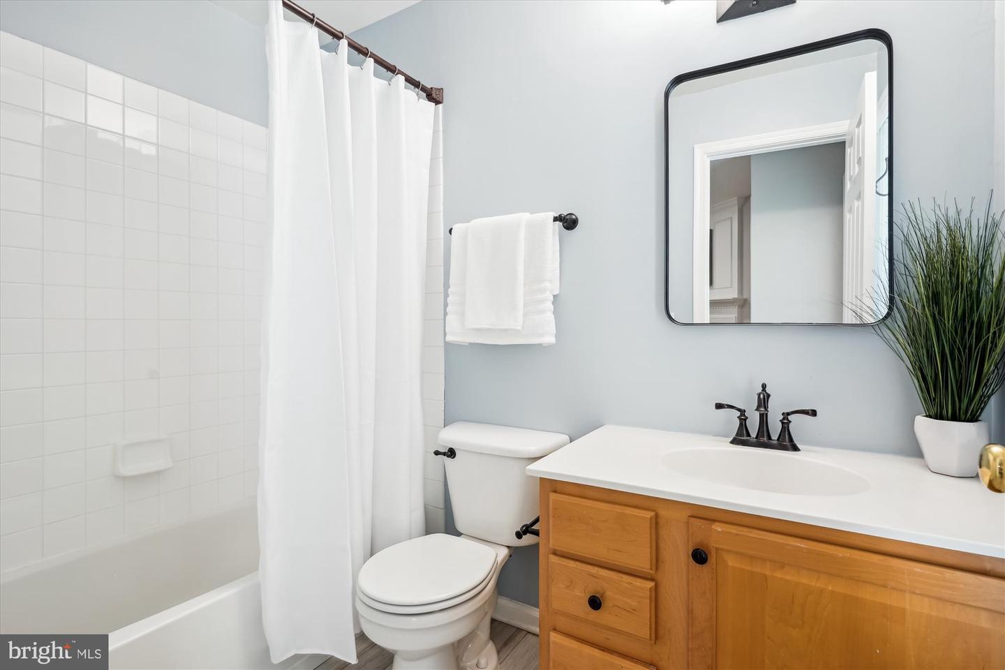 6362 LEVTOV LNDG, ALEXANDRIA, Virginia 22312, 4 Bedrooms Bedrooms, ,3 BathroomsBathrooms,Residential,For sale,6362 LEVTOV LNDG,VAFX2247978 MLS # VAFX2247978